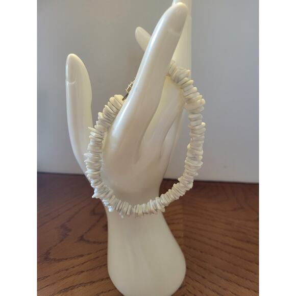 Vintage Bracelet or ankle White Puka Shell Chip Summer Beach Hawaiian Surfer - Picture 1 of 4